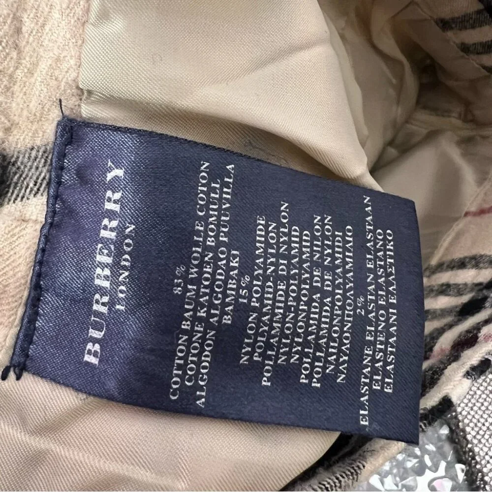 Burberry skirt plaid nova check print pleated pockets on back cute school girl